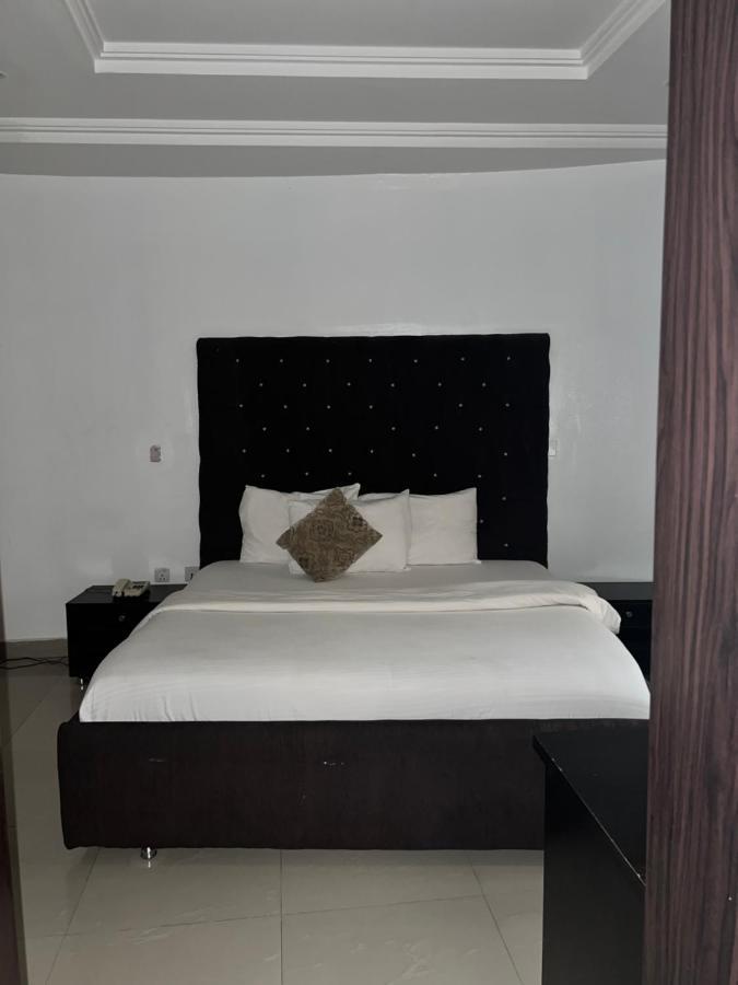 Grand Palazzo Hotel Gwarimpa Abuja Exteriér fotografie