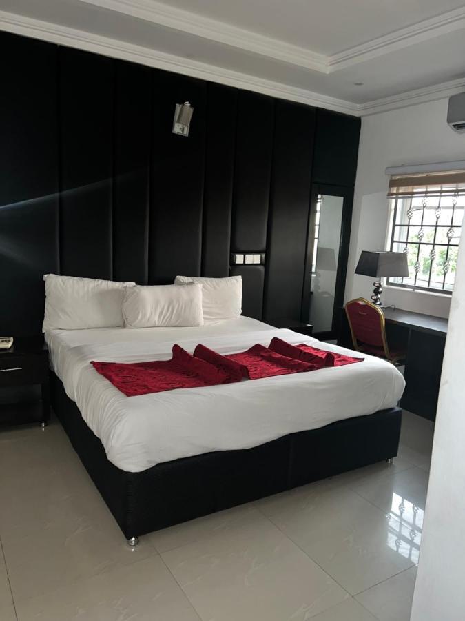 Grand Palazzo Hotel Gwarimpa Abuja Exteriér fotografie
